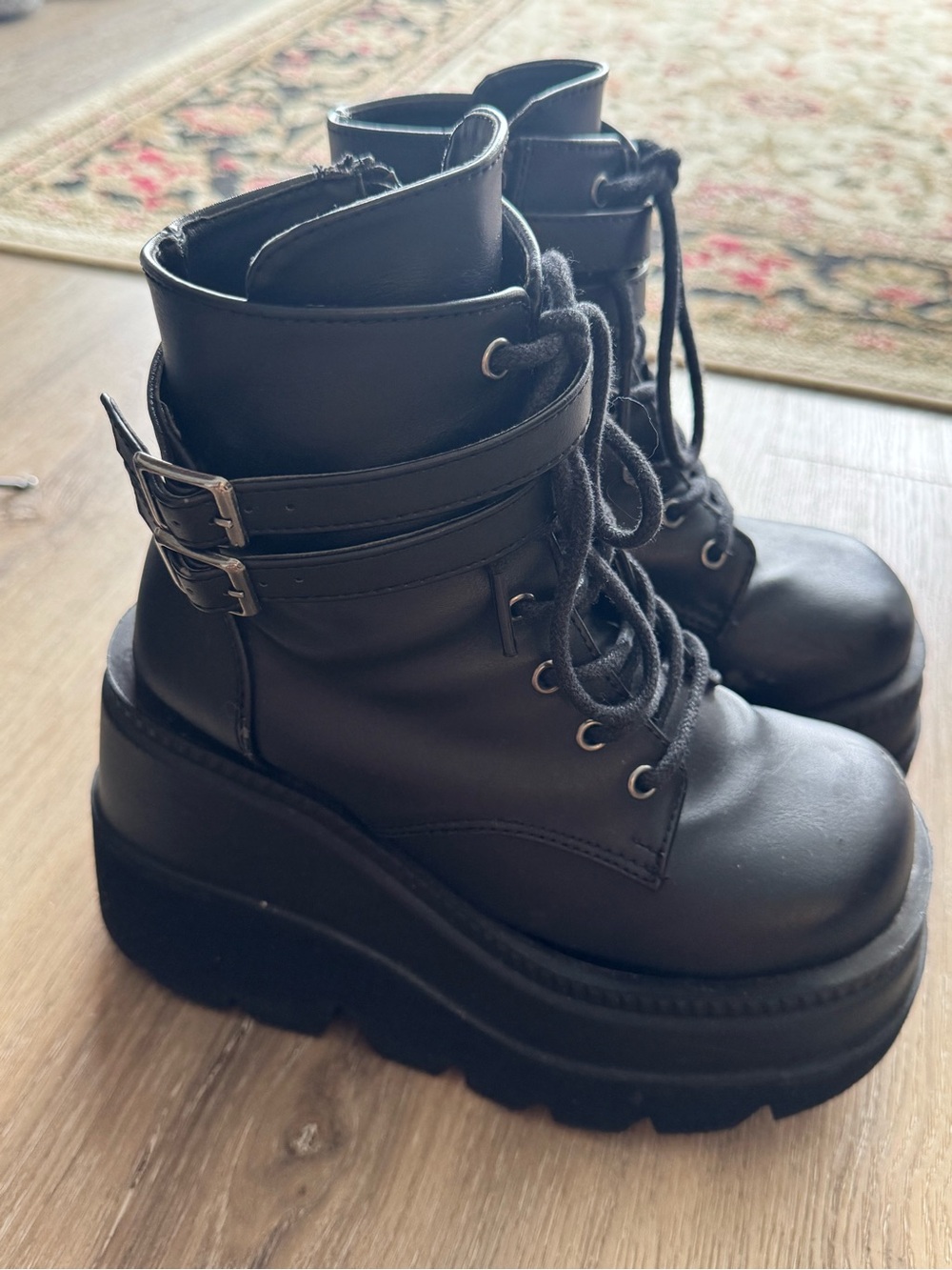 Demonia Shaker Black Leather Zip Up Platform Boots Women’s Size 5 - Picture 2 of 5